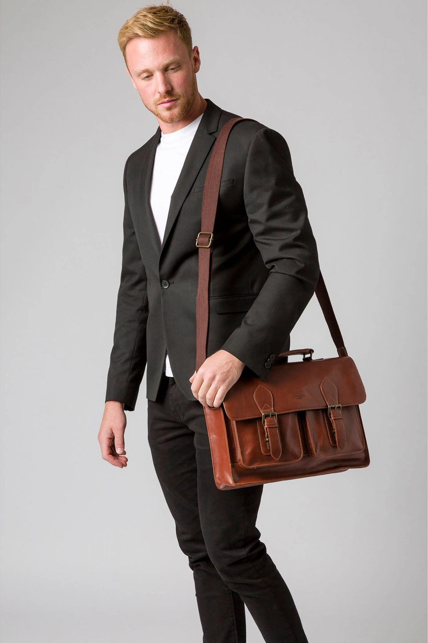 Conkca Pinter Leather Work Bag Black - Image 4