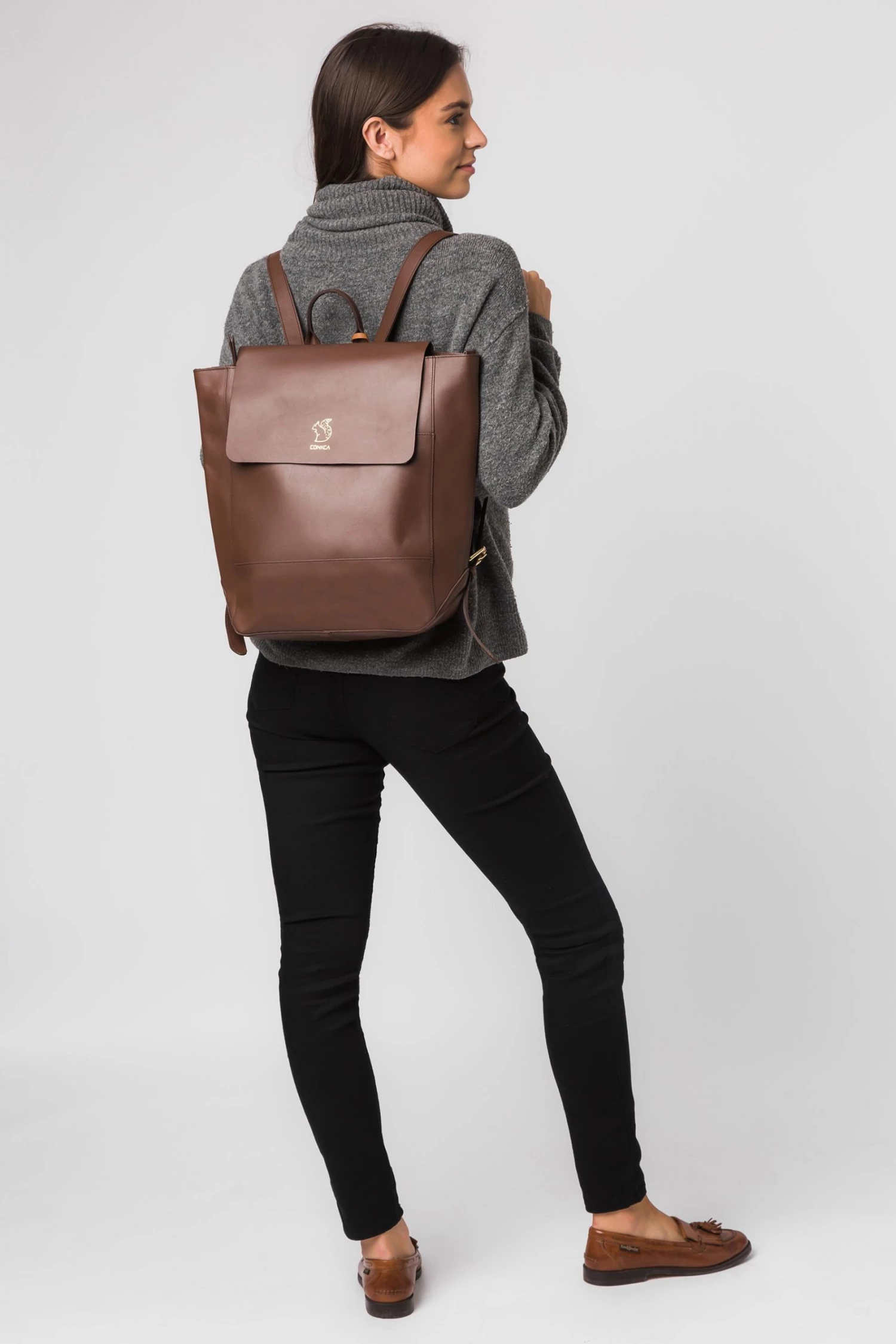 Conkca Butler Vegetable-Tanned Leather Backpack Ombre Chestnut - Image 5
